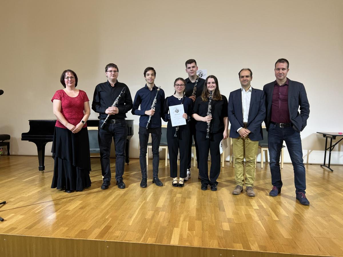 A klarinétverseny díjazottjai és zsűrije: Tötös Krisztina, Bernácz Ábel István, Tóth Domonkos, Puklics Dóra Kincső, Zsupos József, Lambert Szilvia, Rumy Balázs és Szűcs Péter